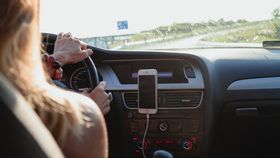 Veste bună pentru șoferi: valabilitatea polițelor Euroins, prelungită